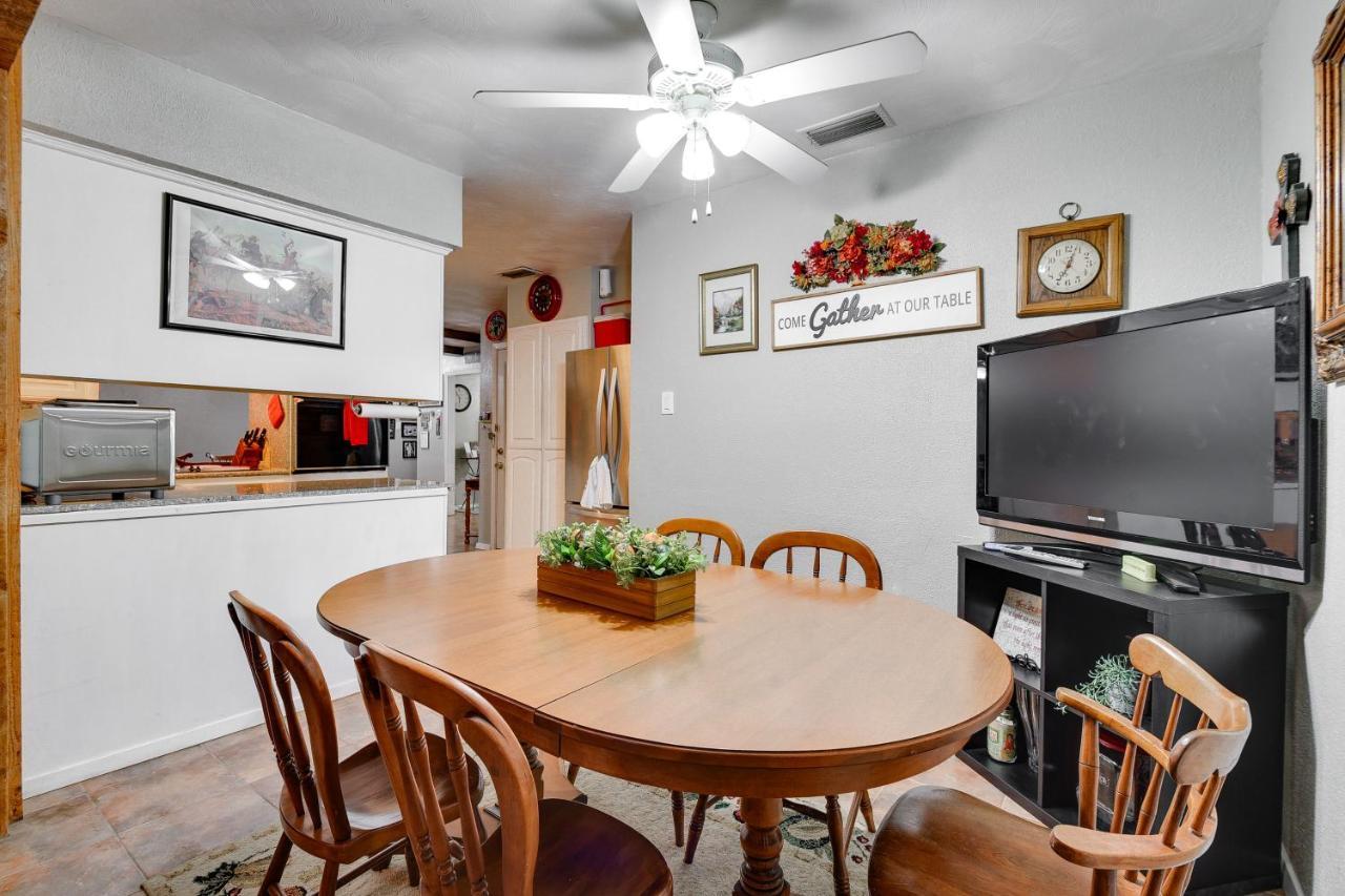 Arlington Home With Patio, Walk To Atandt Stadium! 외부 사진